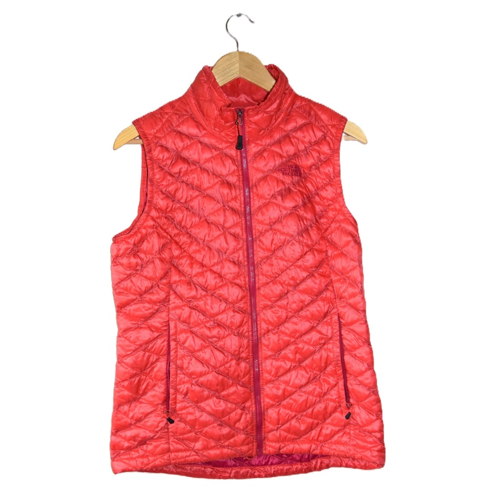 The North Face ThermoBall Vest Women Medium Red Excellent Quilted Puffer Zip